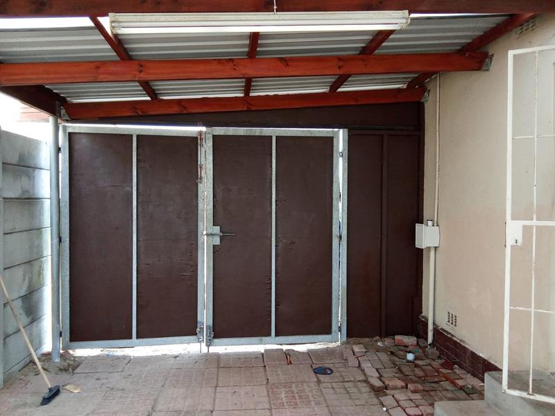 3 Bedroom Property for Sale in Churchill Estate Western Cape